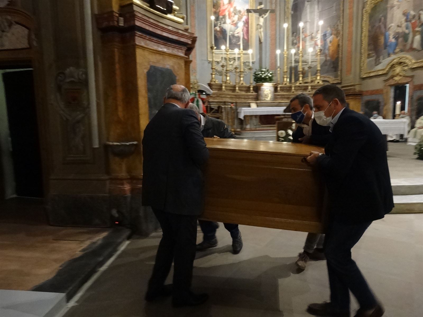 Tumulazione di Don Stefano Gerbaudo nella cappella di San Giuseppe, chiesa parrocchiale di Centallo